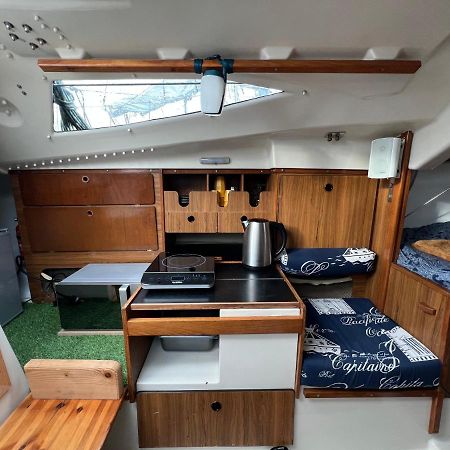 Nuit Insolite Sur Un Bateau Au Havre Hawr Zewnętrze zdjęcie